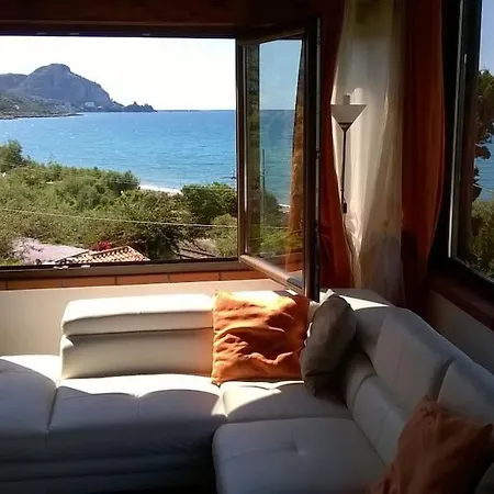 Casa Plaja Degli Uccelli Apartment